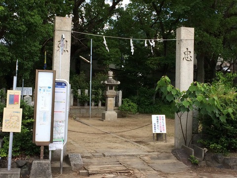和田賢秀の墓所1